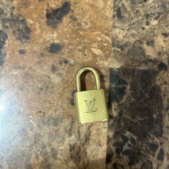 Louis Vuitton Top Handle Bag Preowned With Some Defects see pictures - Picture 11 of 12